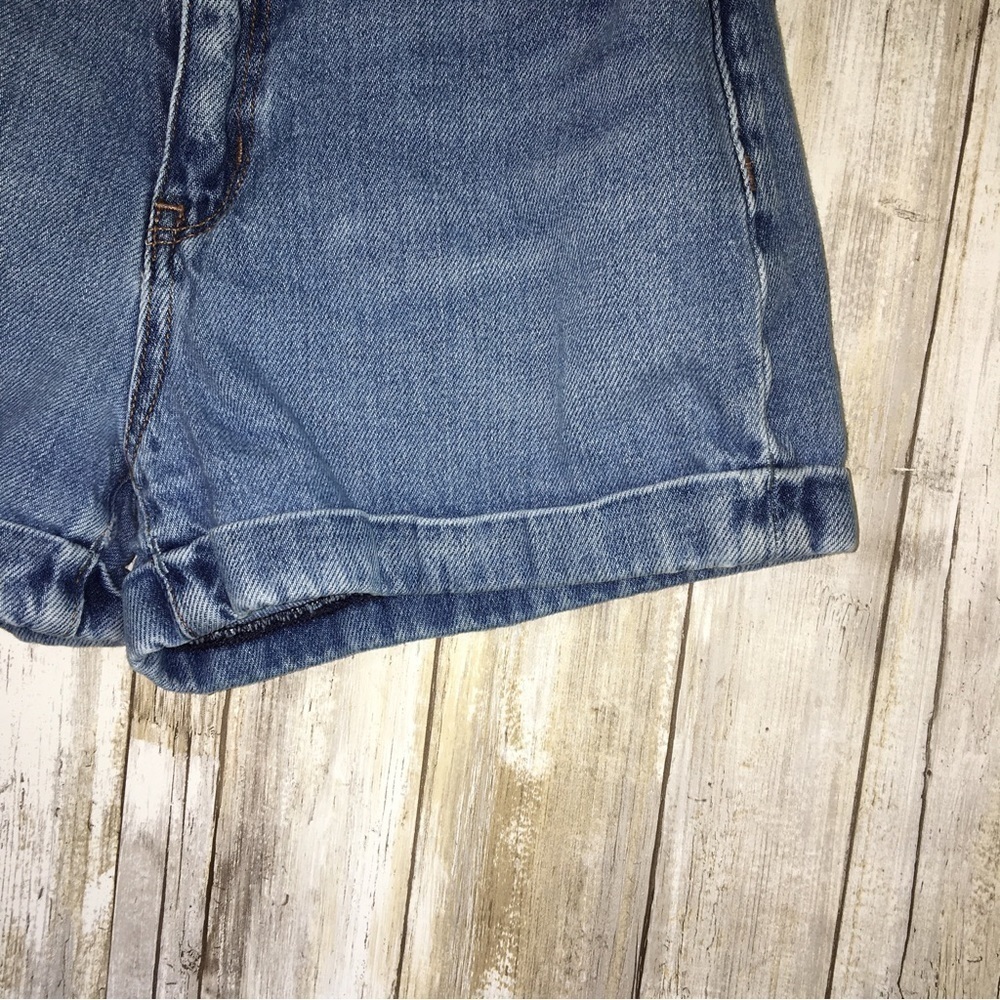American Eagle Medium Wash Denim Mom Shorts - Picture 3 of 8